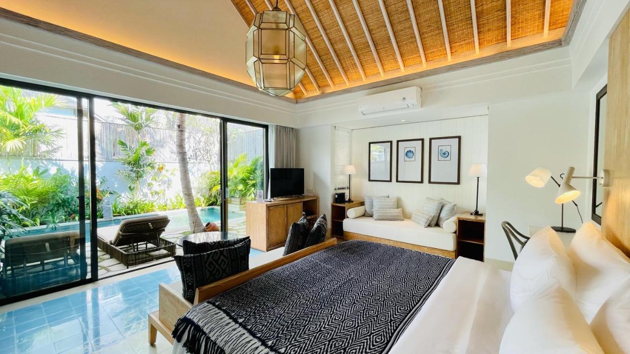 Sudamala Resort, Komodo, Labuan Bajo Ngoại thất bức ảnh A bedroom at the resort