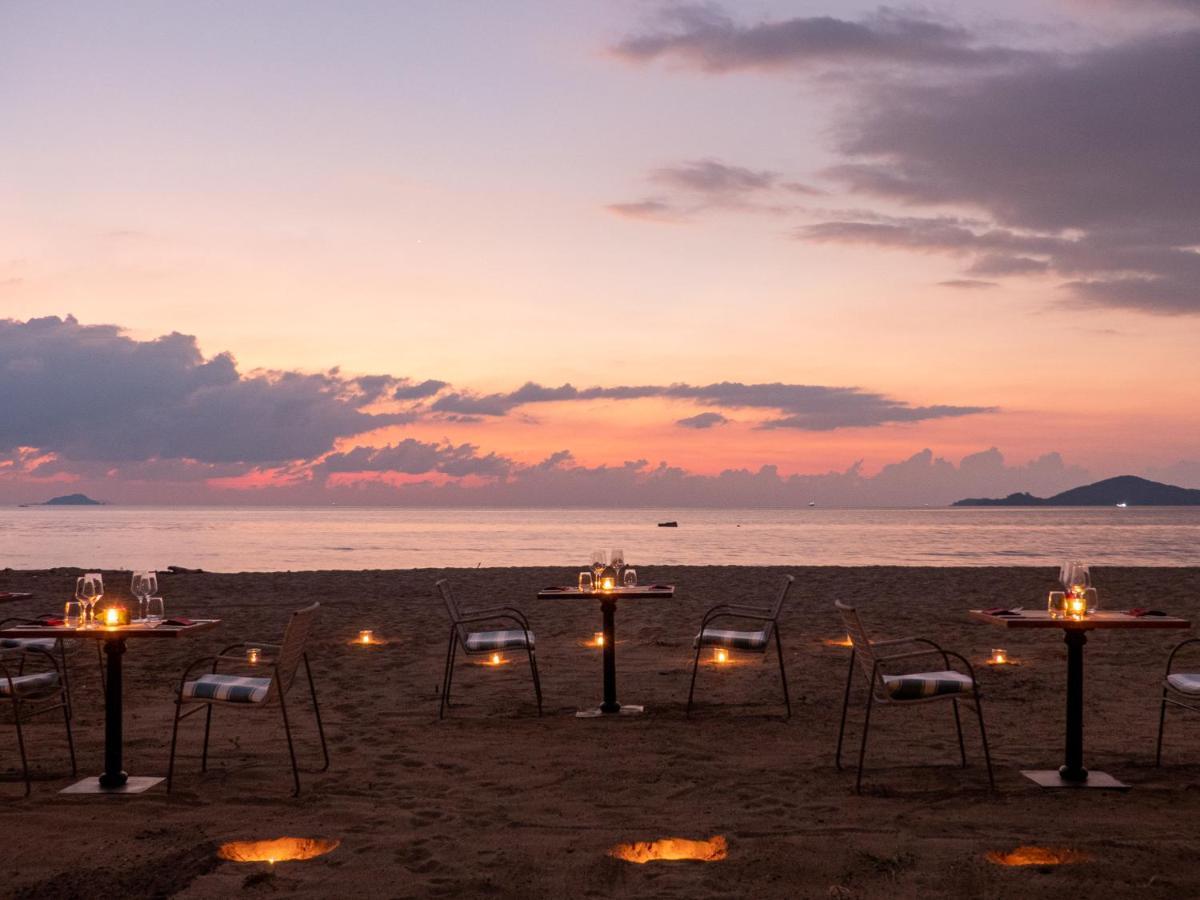 Sudamala Resort, Komodo, Labuan Bajo Ngoại thất bức ảnh Sunset at the beach